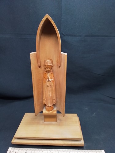 Madonna mit heiligenschein - madonna,